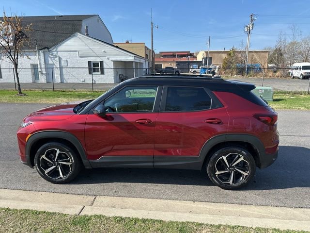 Used 2022 Chevrolet TrailBlazer RS w/ Sun and Liftgate Package AWD/4WD image 46