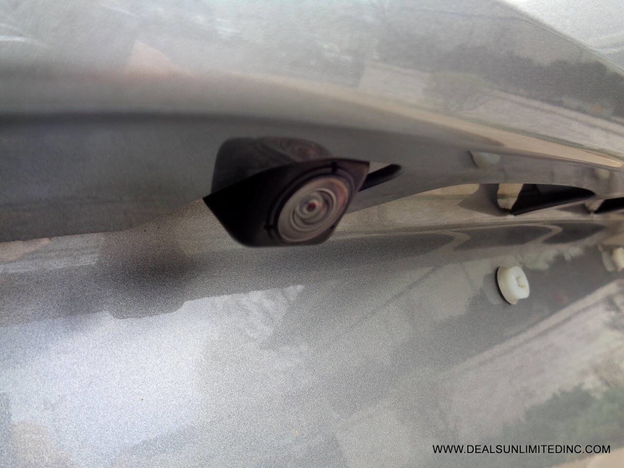 Used 2020 Mitsubishi Outlander SEL image 18