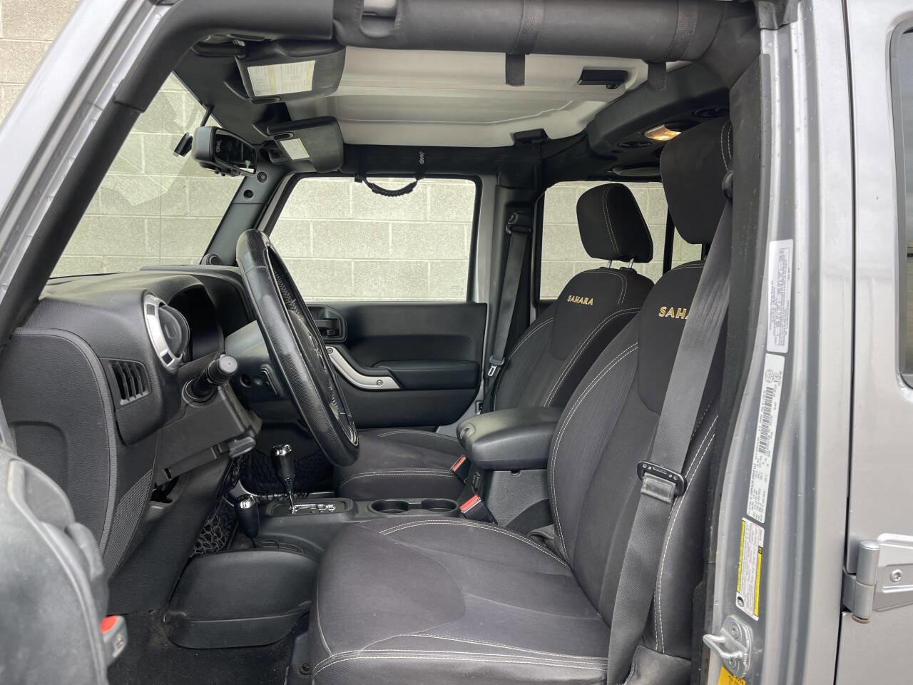 Used 2013 Jeep Wrangler Unlimited Sahara w/ Connectivity Group image 6