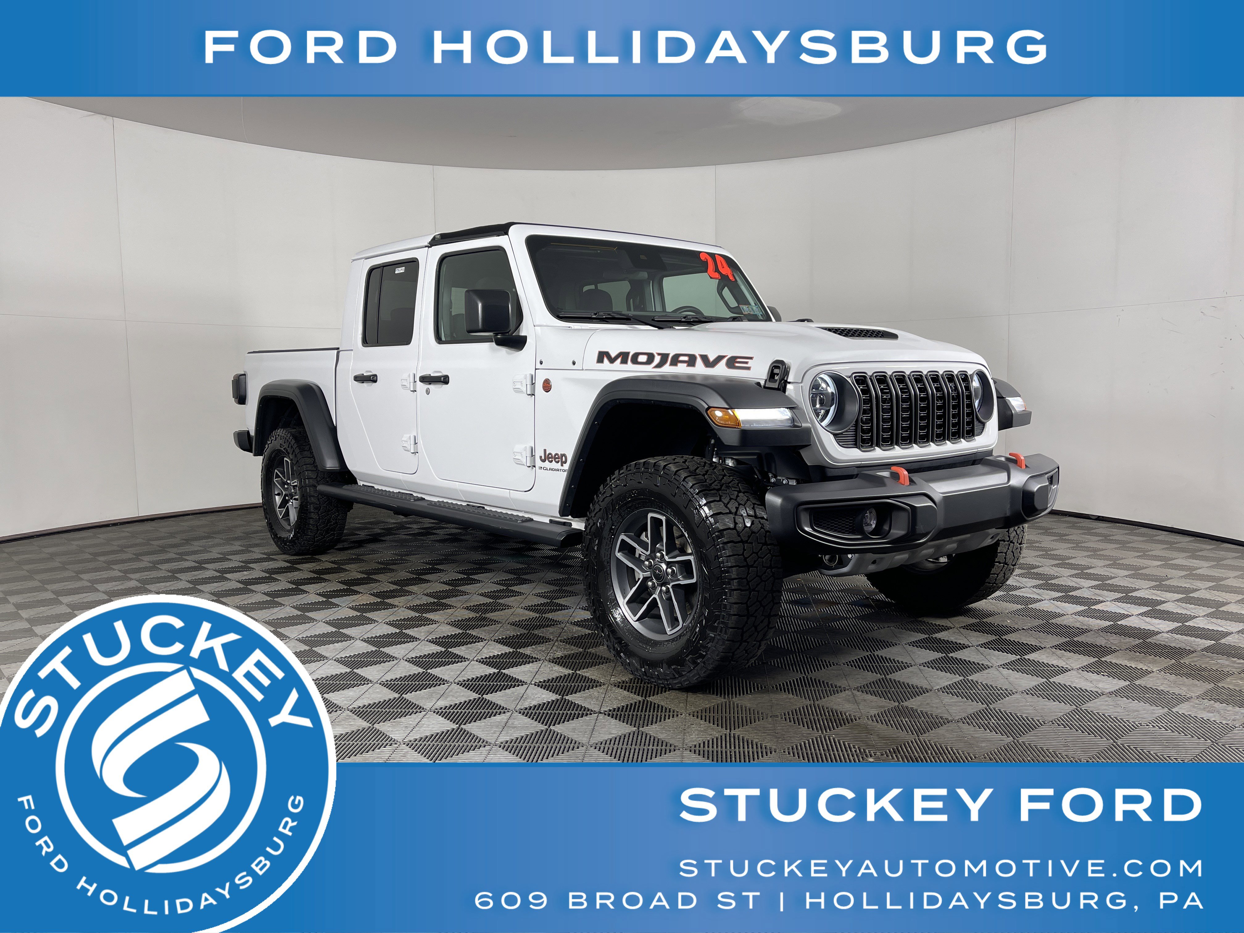 Used 2024 Jeep Gladiator Mojave w/ Convenience Group image 1
