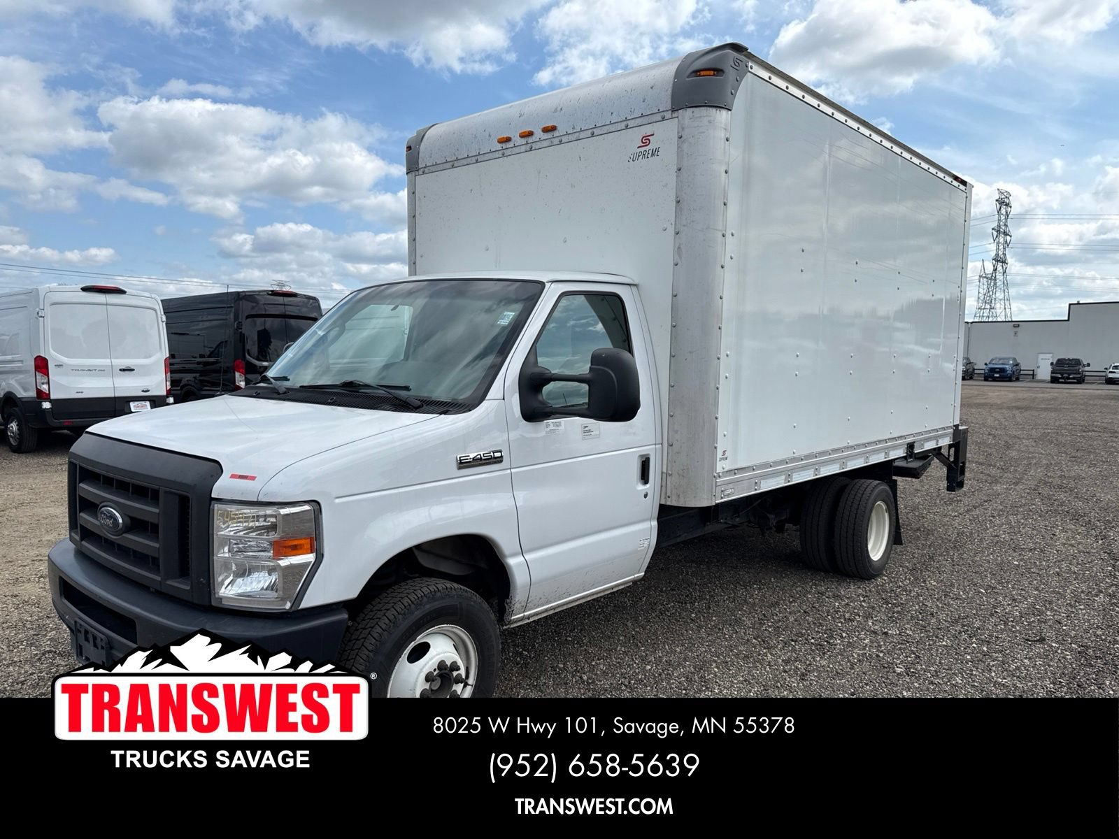 Used 2022 Ford E-450 and Econoline 450 Super Duty w/ Power Windows & Locks Group RWD image 1