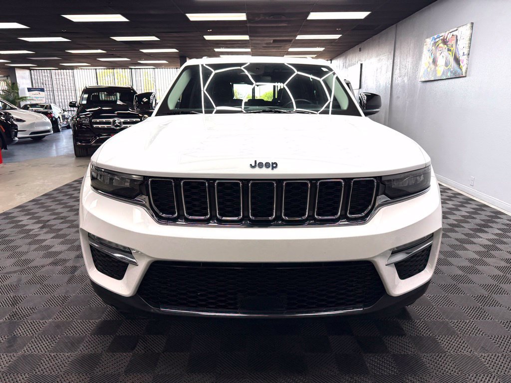 Used 2022 Jeep Grand Cherokee Limited 4xe AWD/4WD image 4