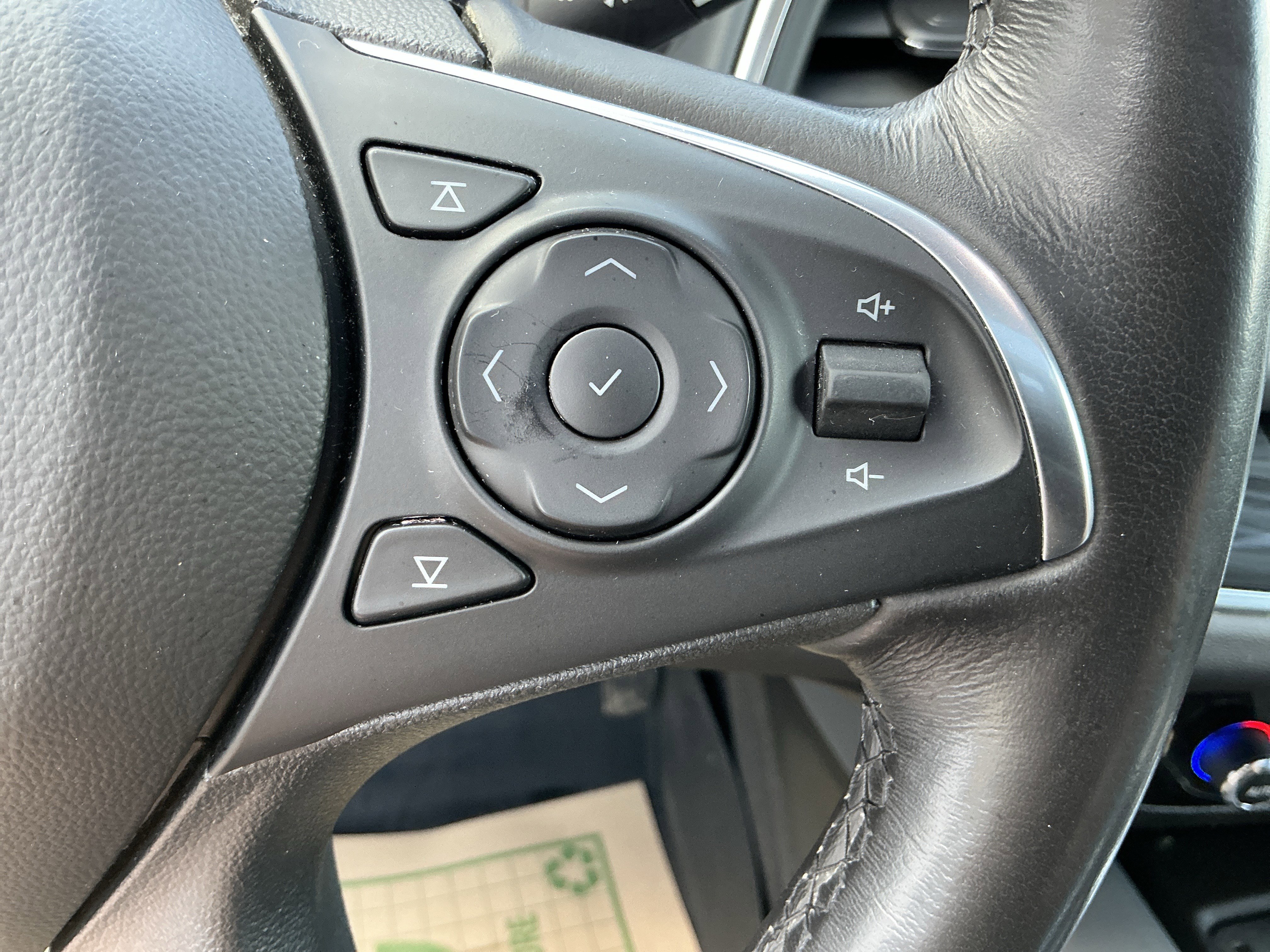 Used 2018 Buick Enclave Premium w/ Experience Buick Package image 18