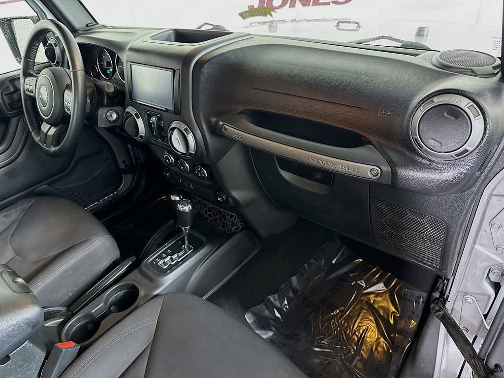Used 2017 Jeep Wrangler Unlimited Sport w/ Quick Order Package 24S AWD/4WD image 26