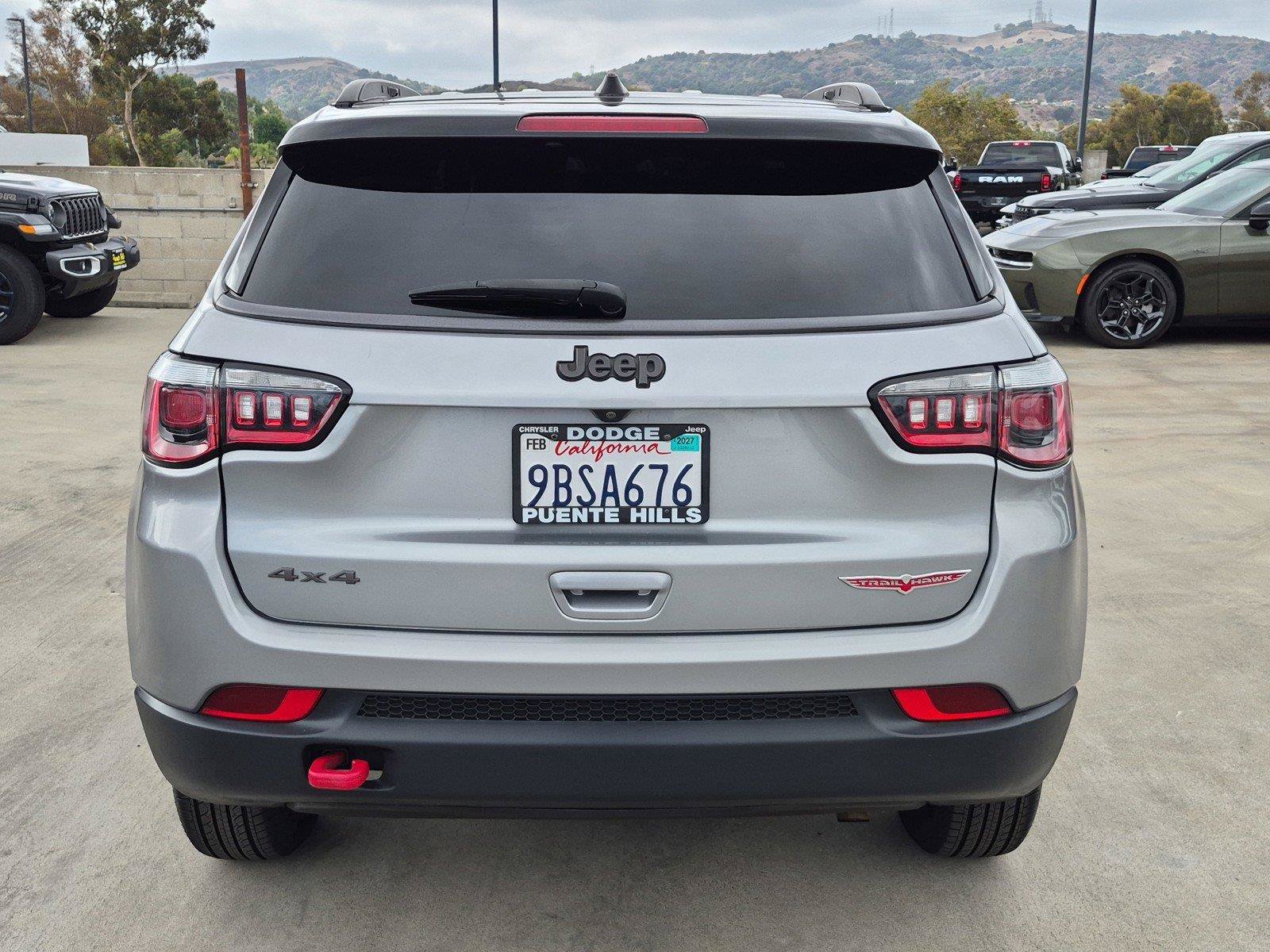 Used 2020 Jeep Compass Trailhawk AWD/4WD image 5