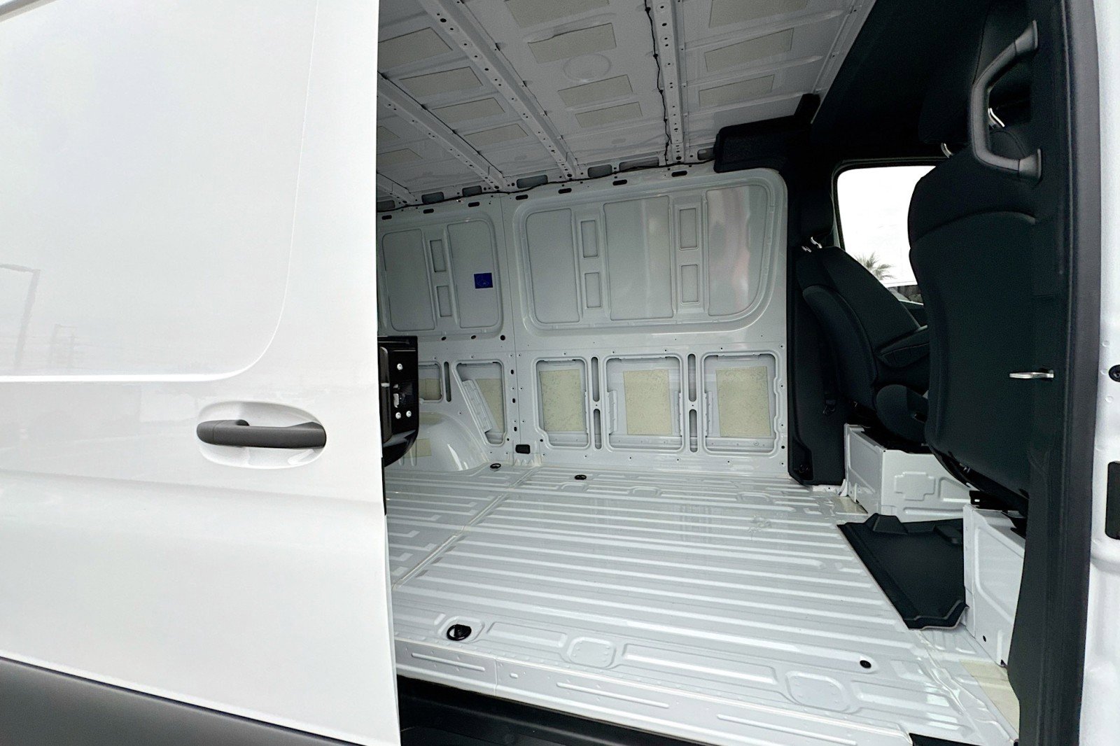 New 2025 Mercedes-Benz Sprinter 2500 image 22