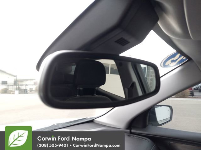 Used 2023 GMC Terrain SLE w/ Driver Convenience Package image 21