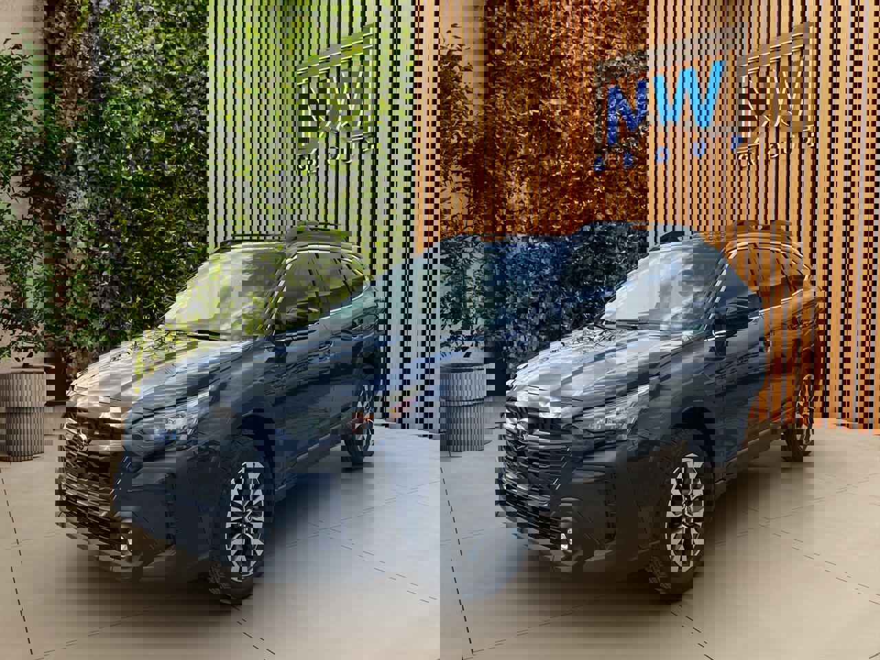 Used 2023 Subaru Outback Limited w/ Popular Package #2 image 3