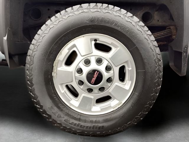 Used 2018 GMC Sierra 2500 SLE w/ SLE Preferred Package image 11