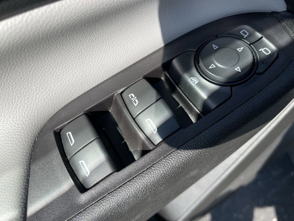 Used 2022 Chevrolet Equinox LT image 13