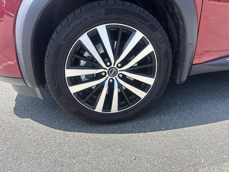 Certified 2023 Nissan Pathfinder Platinum AWD/4WD image 9