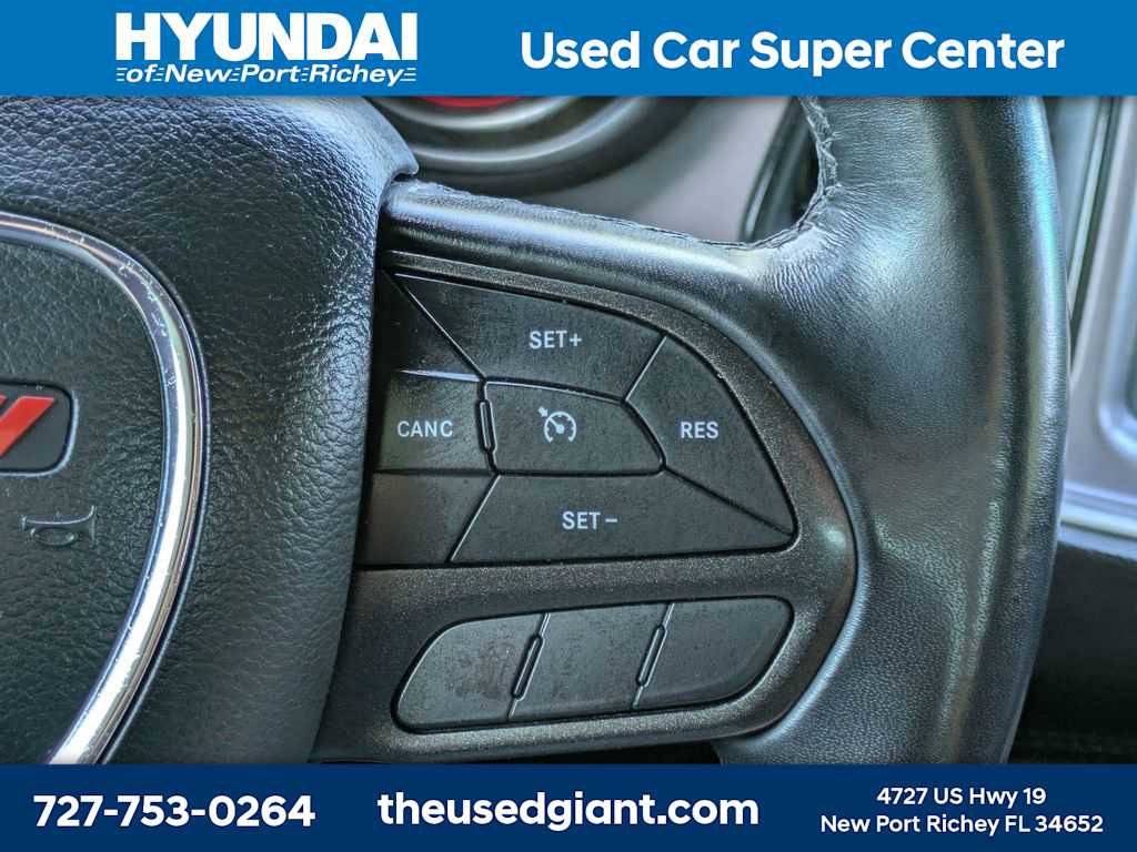 Used 2022 Dodge Challenger SXT RWD image 28