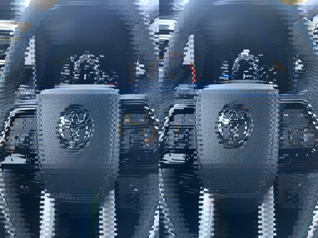 New 2025 Toyota Tundra Platinum image 16