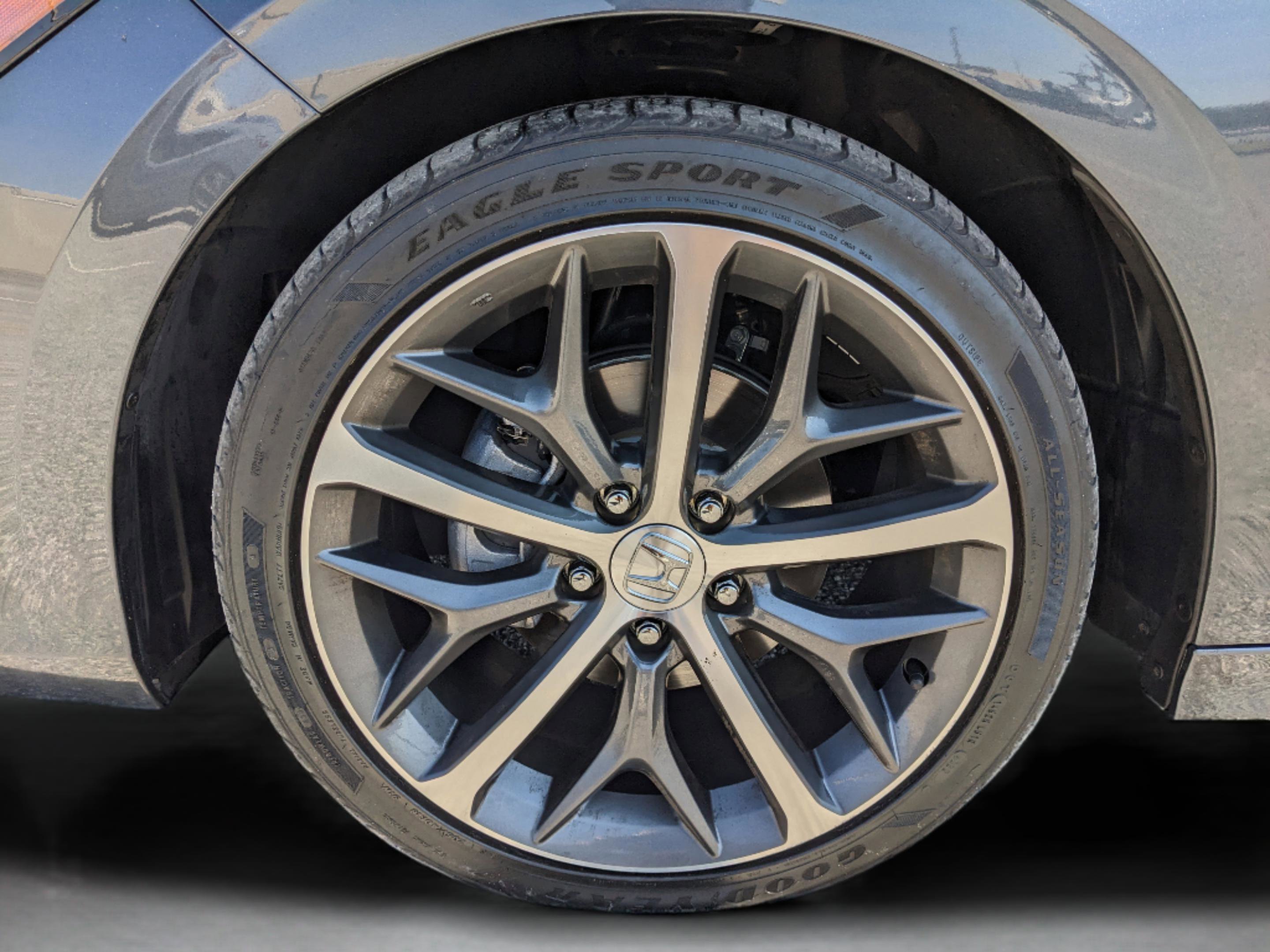 Used 2022 Honda Civic Touring image 11