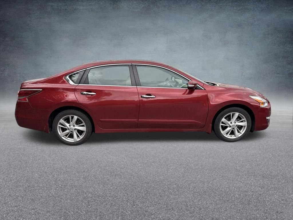 Used 2015 Nissan Altima 2.5 SV w/ Convenience Package FWD image 8