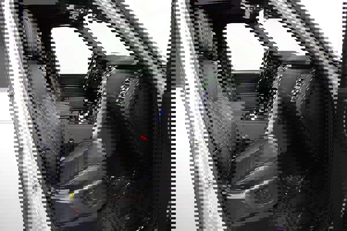 Used 2022 Land Rover Discovery S R-Dynamic image 13