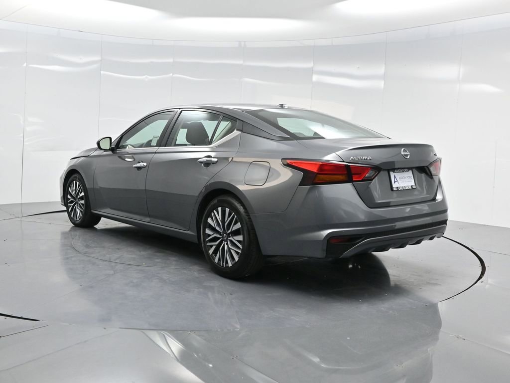 Used 2024 Nissan Altima 2.5 SV image 6