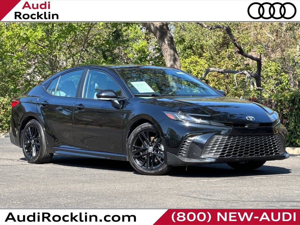 Used 2025 Toyota Camry SE w/ Convenience Package