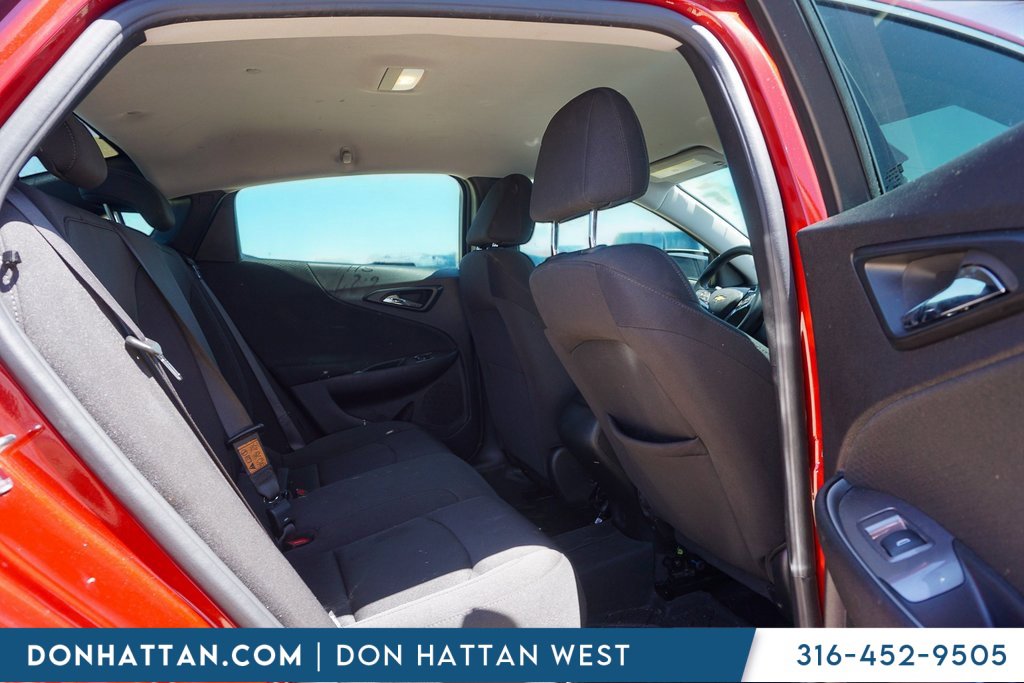 Used 2024 Chevrolet Malibu RS w/ LPO, Floor Liner Package image 17