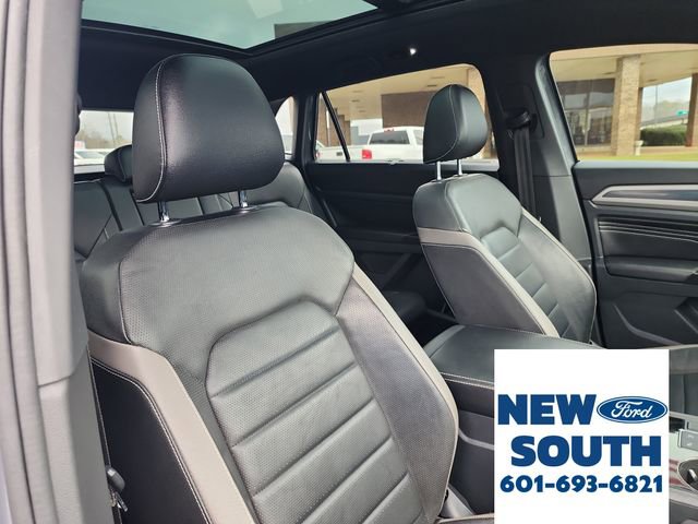 Used 2020 Volkswagen Atlas Cross Sport SEL Premium image 16