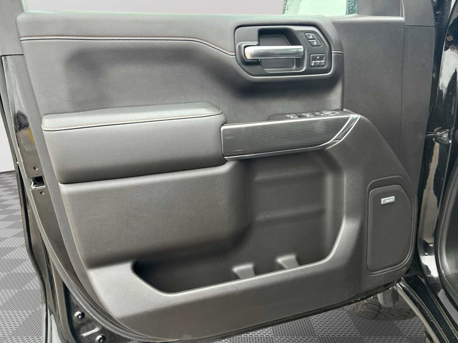 Certified 2019 GMC Sierra 1500 AT4 w/ AT4 Premium Package image 23