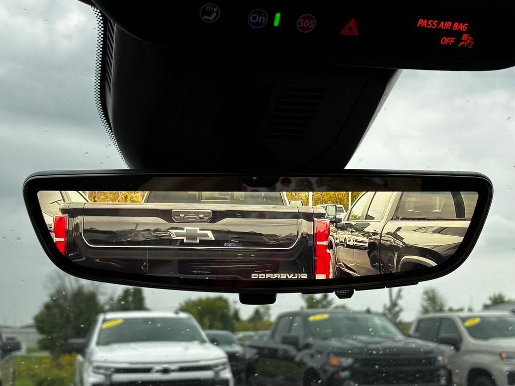 New 2027 Chevrolet Equinox ACTIV w/ Safety and Technology Package AWD/4WD image 17