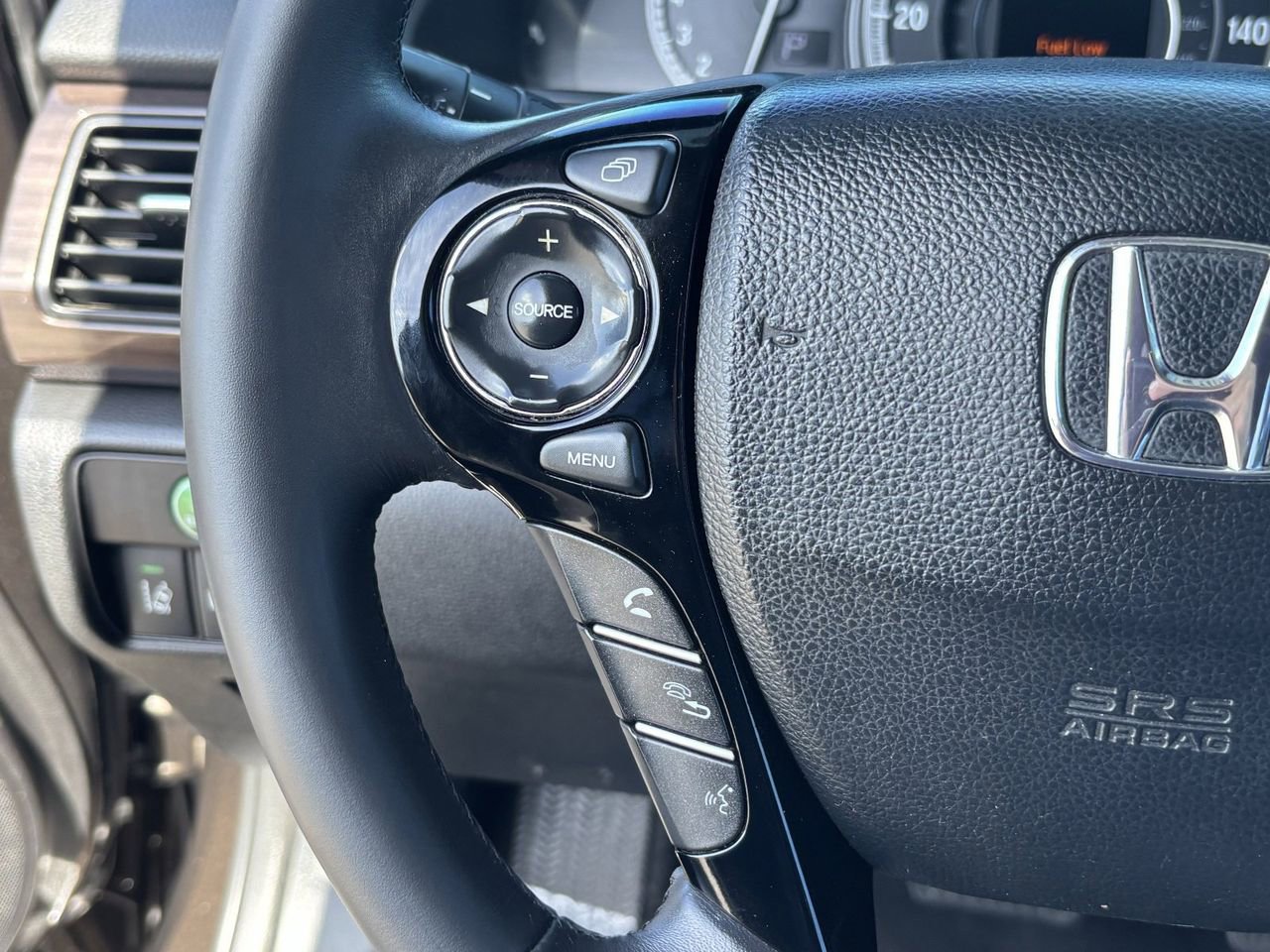 Used 2016 Honda Accord Touring image 30