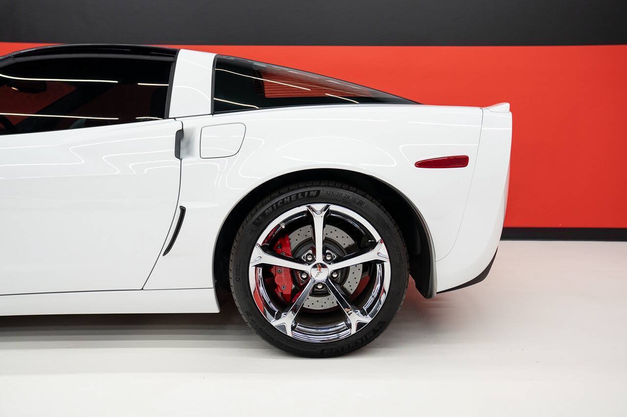 Used 2013 Chevrolet Corvette Grand Sport w/ 2LT Preferred Equipment Group RWD image 28