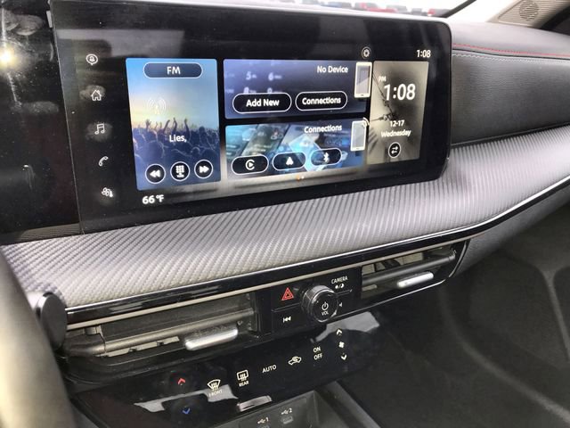 Certified 2025 Nissan Kicks SR image 16