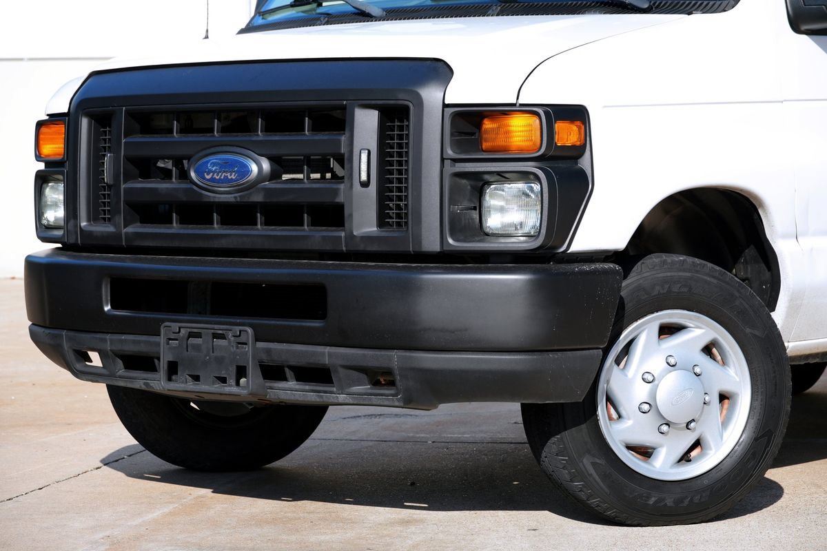 Used 2014 Ford E-150 and Econoline 150 w/ Power Group RWD image 20