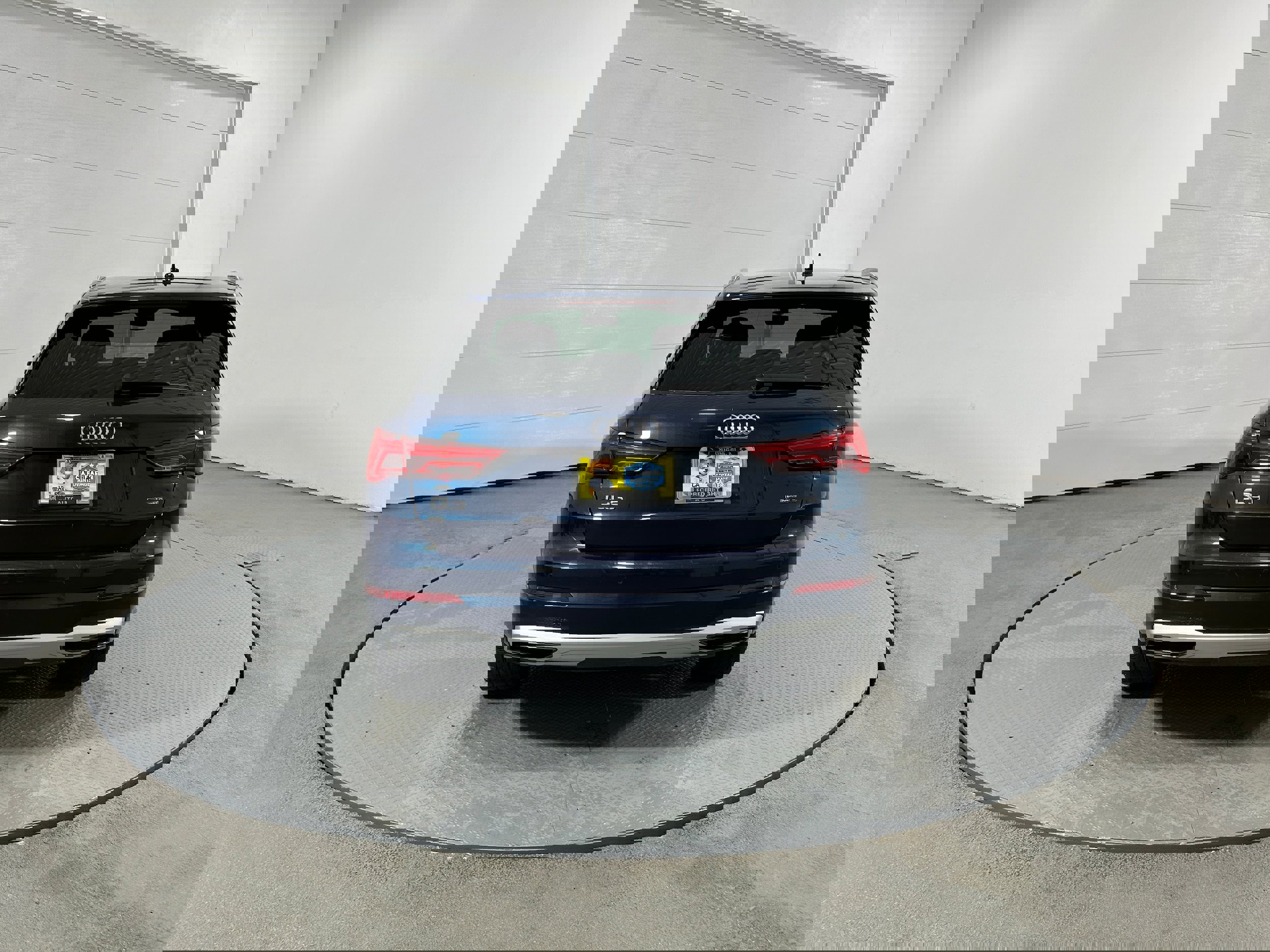 Used 2020 Audi Q3 2.0T Premium Plus w/ Premium Plus Package image 32