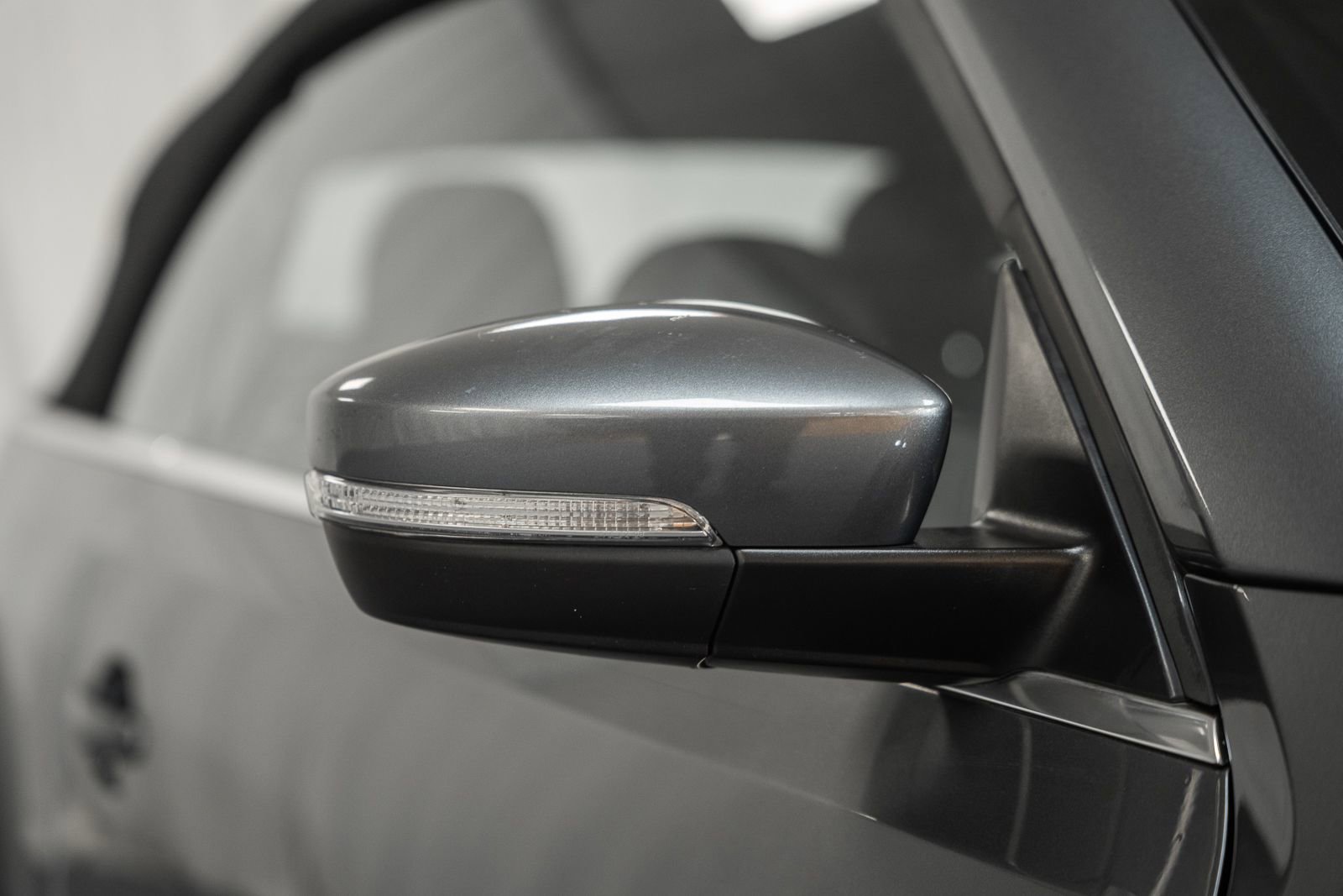 Used 2014 Volkswagen Beetle 2.5 image 15