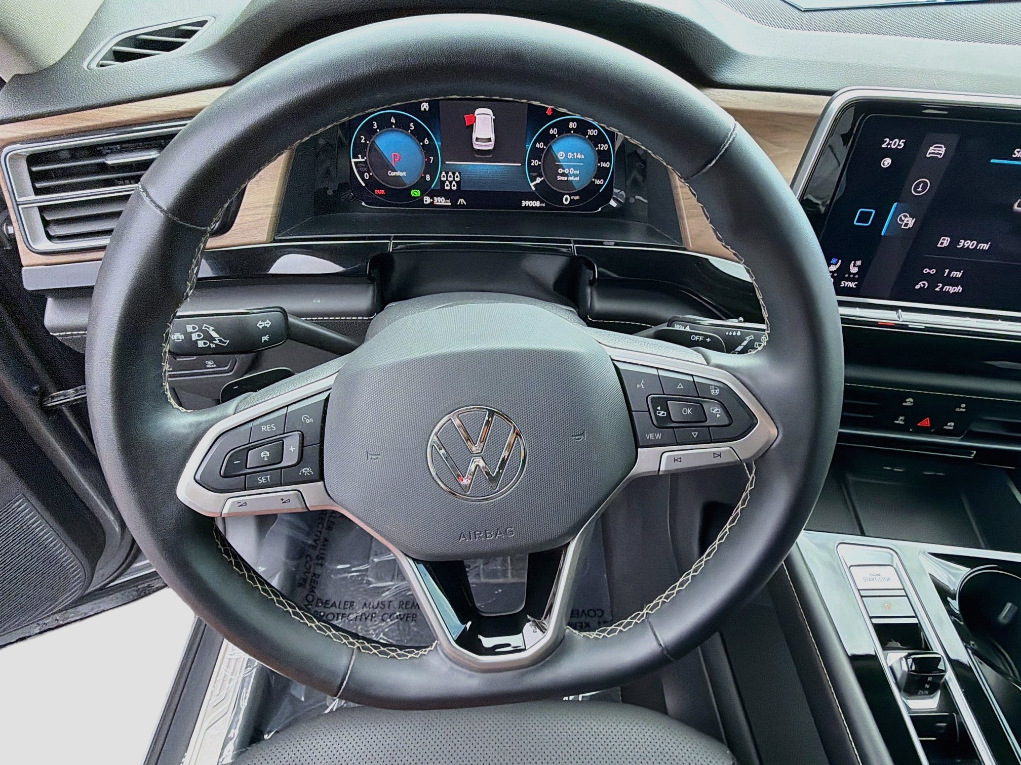 Used 2024 Volkswagen Atlas SE AWD/4WD image 40