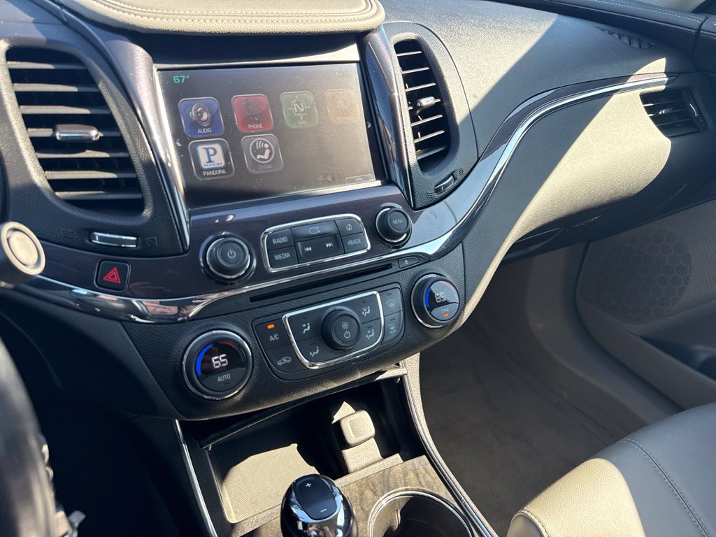 Used 2014 Chevrolet Impala LT FWD image 15