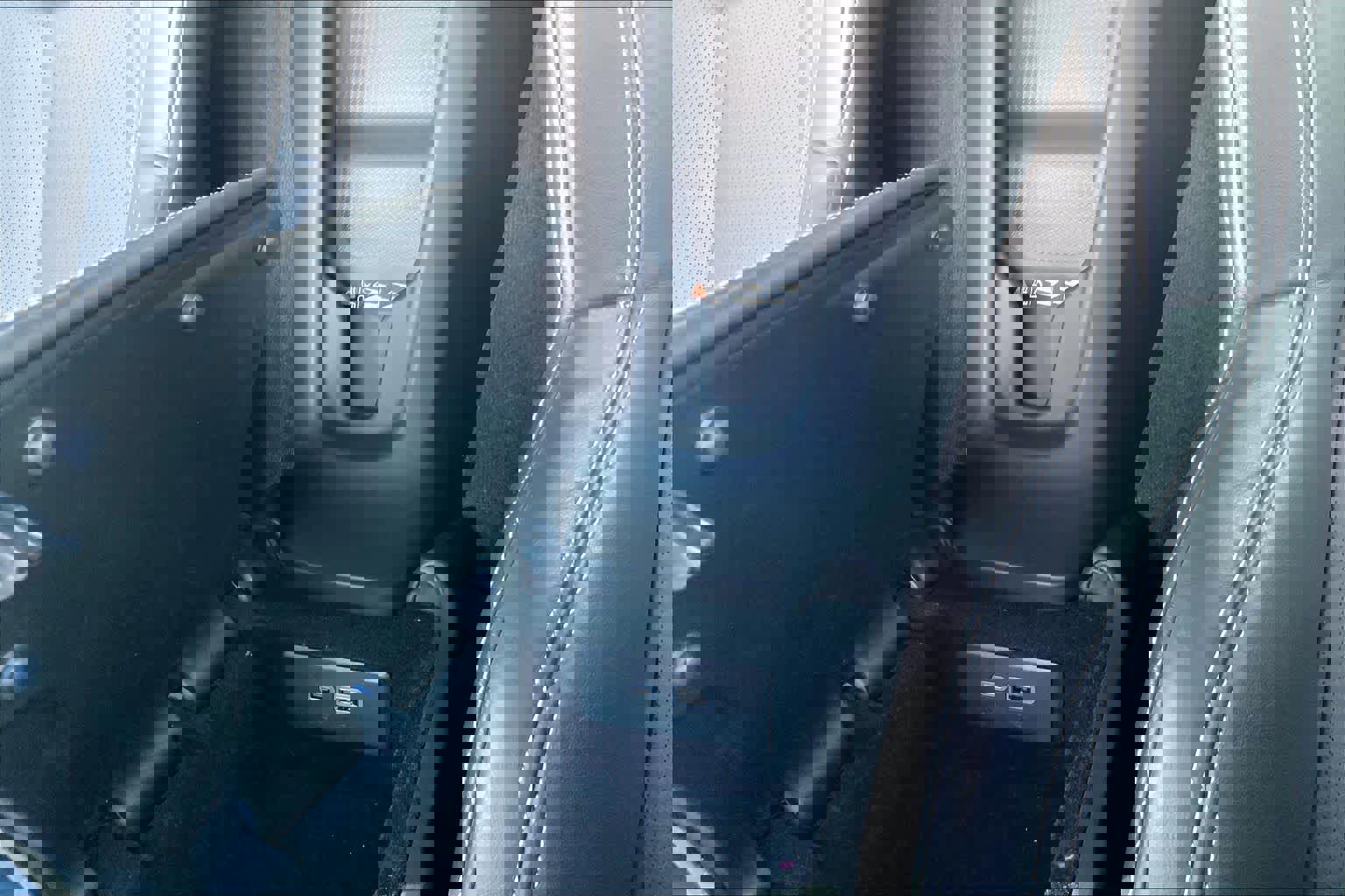 Certified 2024 Chevrolet Corvette Stingray Preferred Cpe image 33