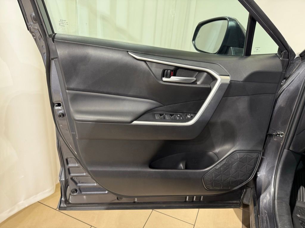 Certified 2025 Toyota RAV4 XLE image 15