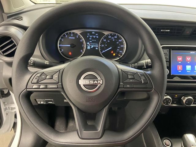 New 2025 Nissan Kicks Play S image 21