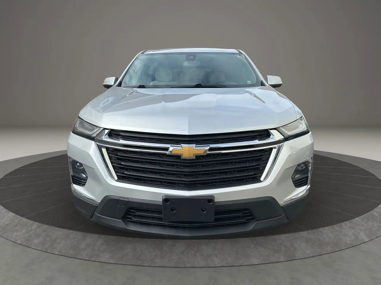 Used 2022 Chevrolet Traverse LS AWD/4WD image 2