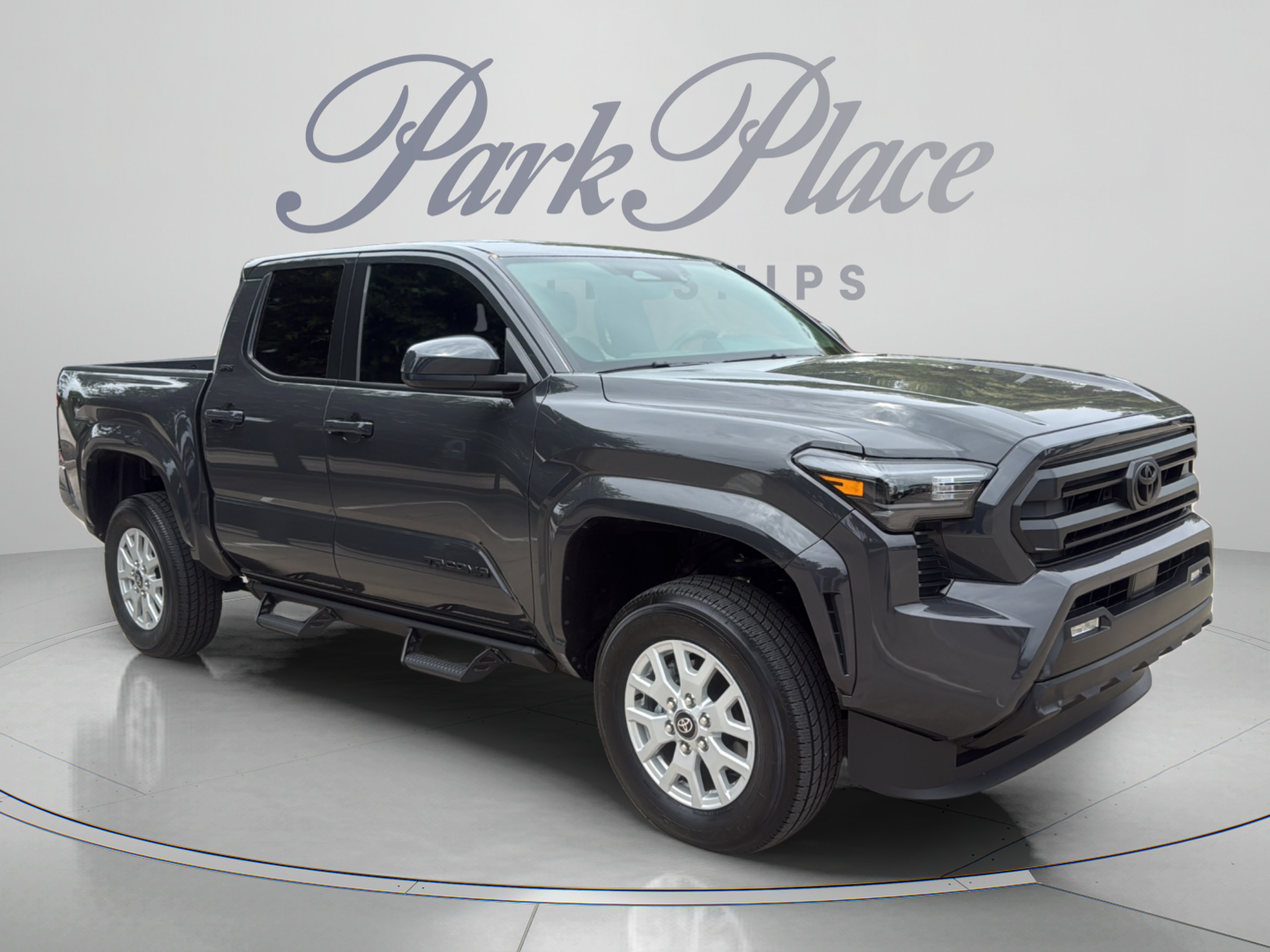 Used 2026 Toyota Tacoma SR5 AWD/4WD image 7