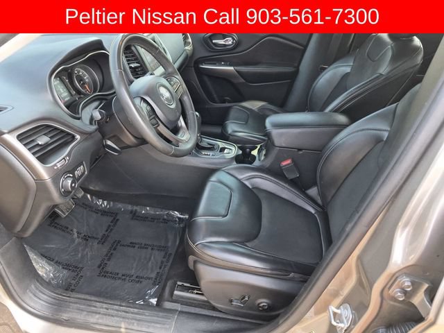 Used 2020 Jeep Cherokee Latitude Plus FWD image 17