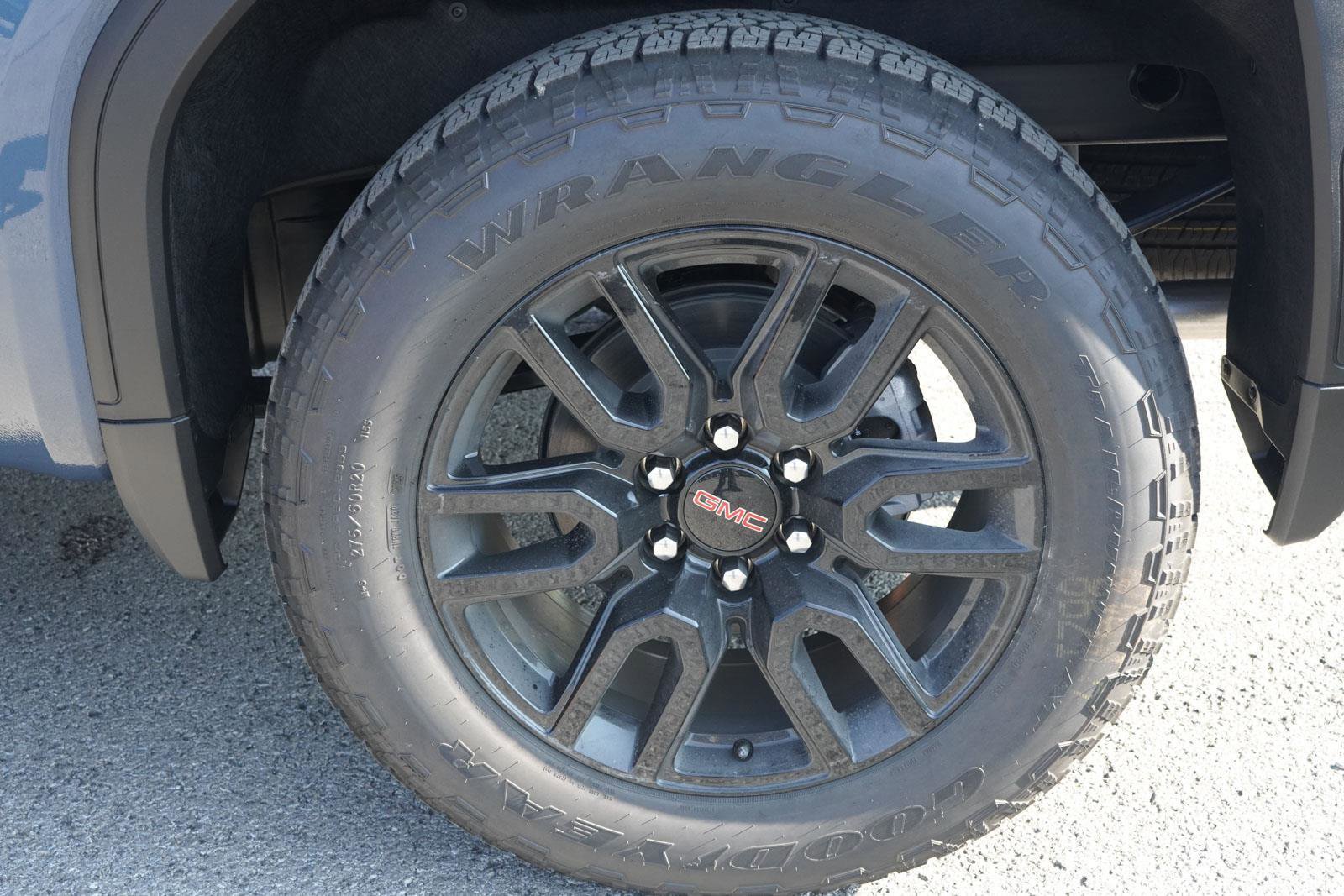 New 2026 GMC Sierra 1500 Elevation image 11