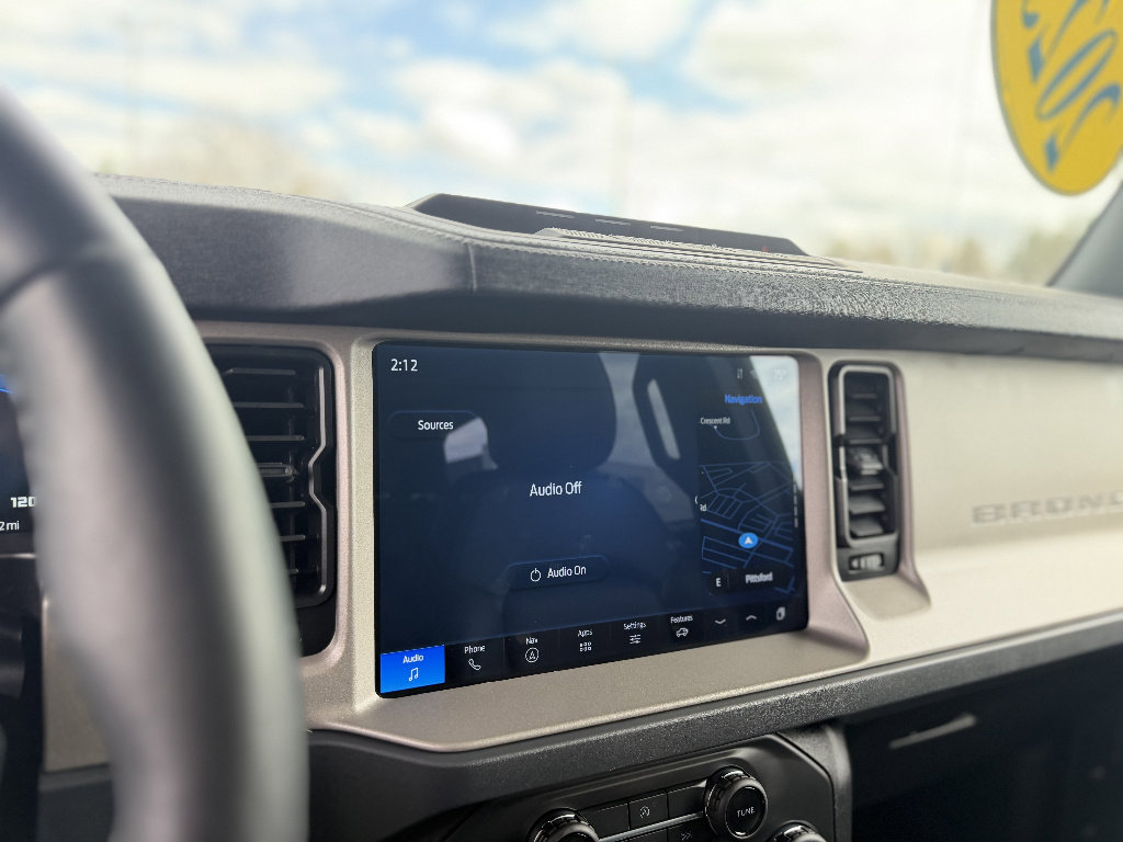 Used 2025 Ford Bronco Outer Banks w/ Sasquatch Package AWD/4WD image 17