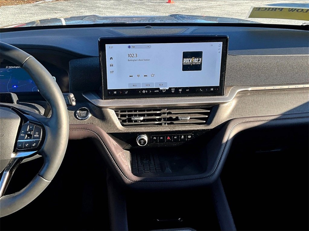 Used 2025 Ford Explorer Platinum w/ Ultimate Package image 19