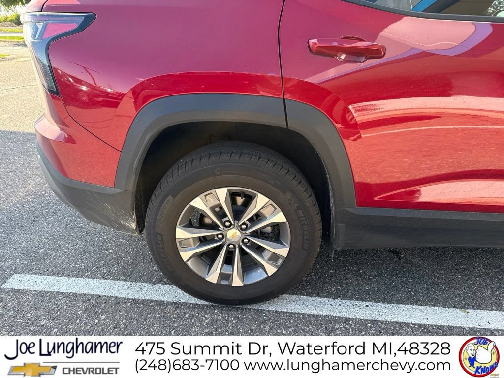 Used 2025 Chevrolet Equinox LT AWD/4WD image 4