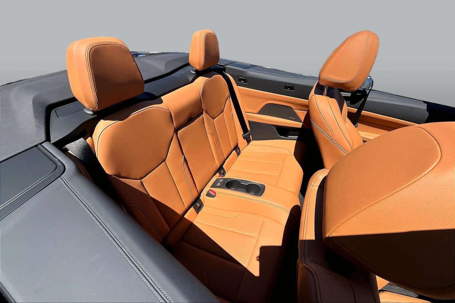 Used 2026 BMW M440i Convertible RWD image 19