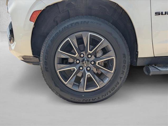 Used 2021 Chevrolet Suburban Z71 w/ Z71 Signature Package AWD/4WD image 22