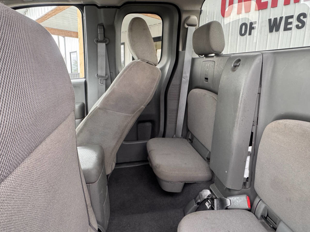 Used 2019 Nissan Frontier S image 16