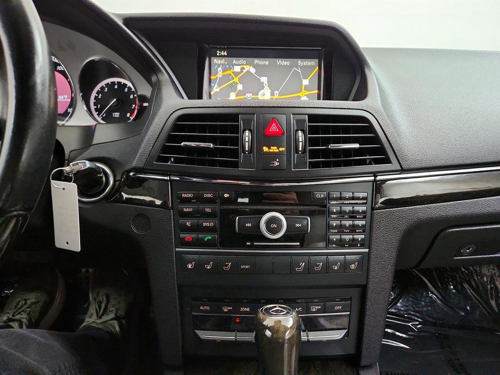 Used 2011 Mercedes-Benz E 550 Cabriolet image 20