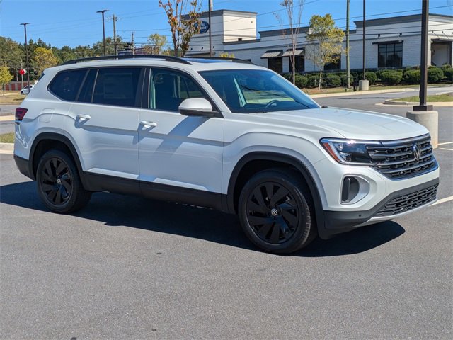 New 2026 Volkswagen Atlas SE image 2