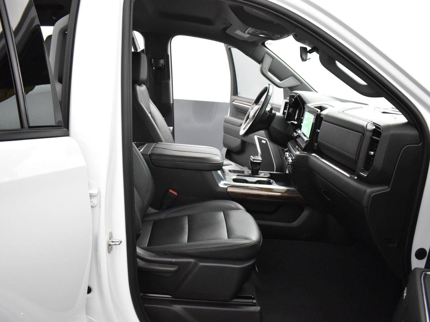 Used 2023 GMC Sierra 1500 Elevation w/ Elevation Premium Package image 29